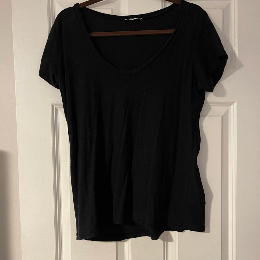 James perse black t shirt